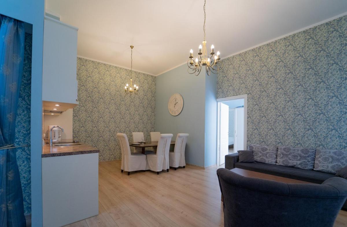 Suitetrails - A lovely apartment at the heart of Tallinn Old Town