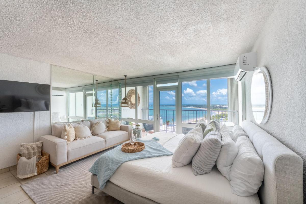 Suitetrails - OCEAN VIEW DELUXE SUITE: PVT. BEACH & POOL