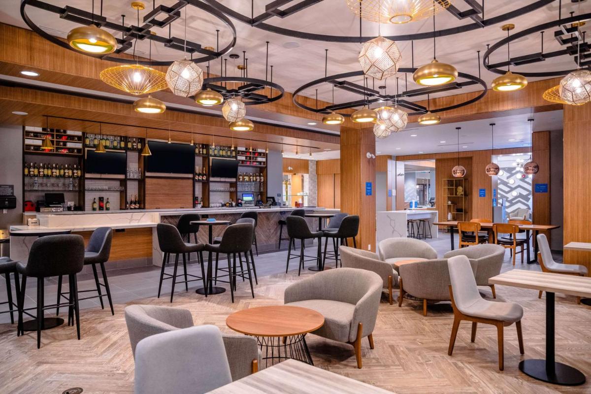 Suitetrails - Hilton Garden Inn Sudbury, Ontario, Canada