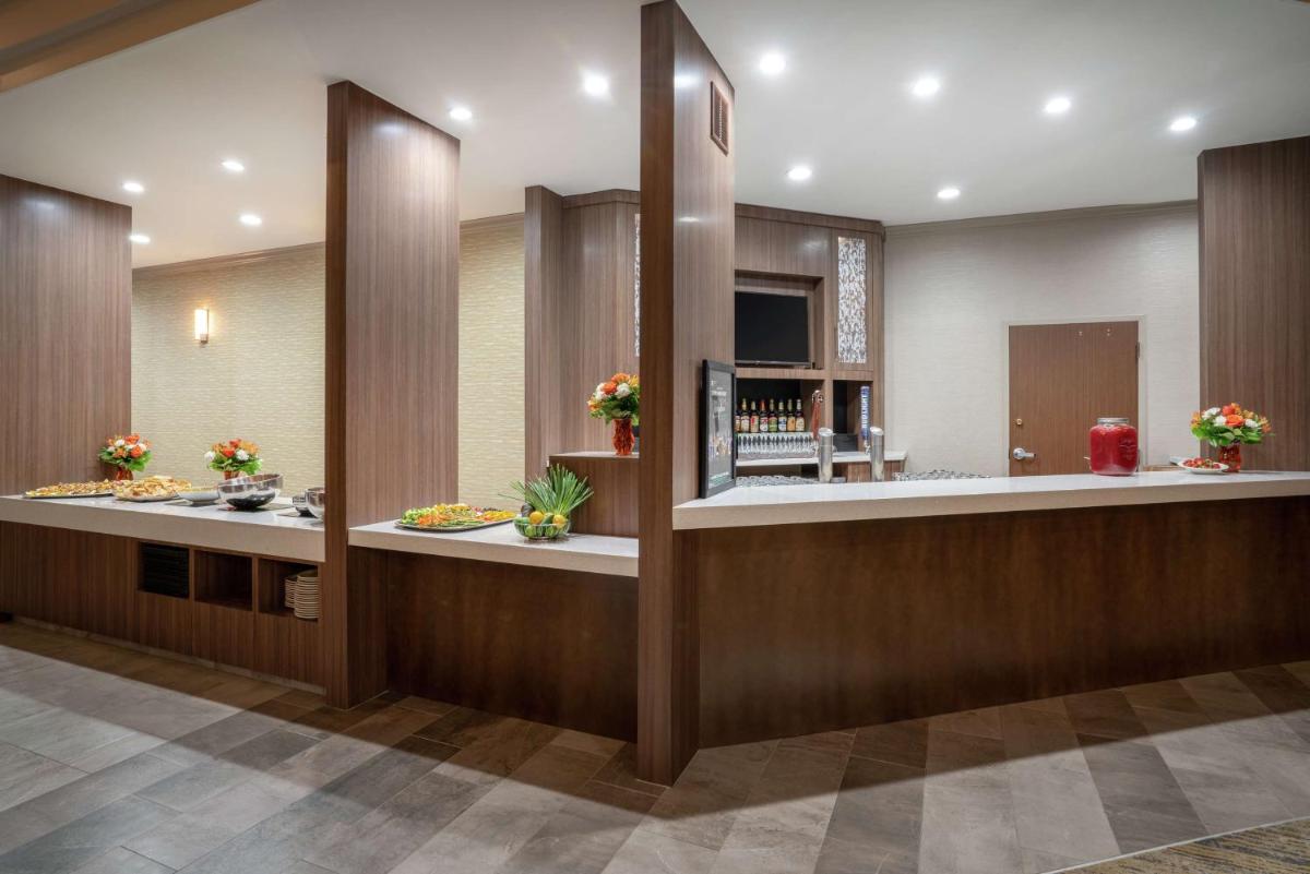 Embassy Suites Nashville - at Vanderbilt - Housity