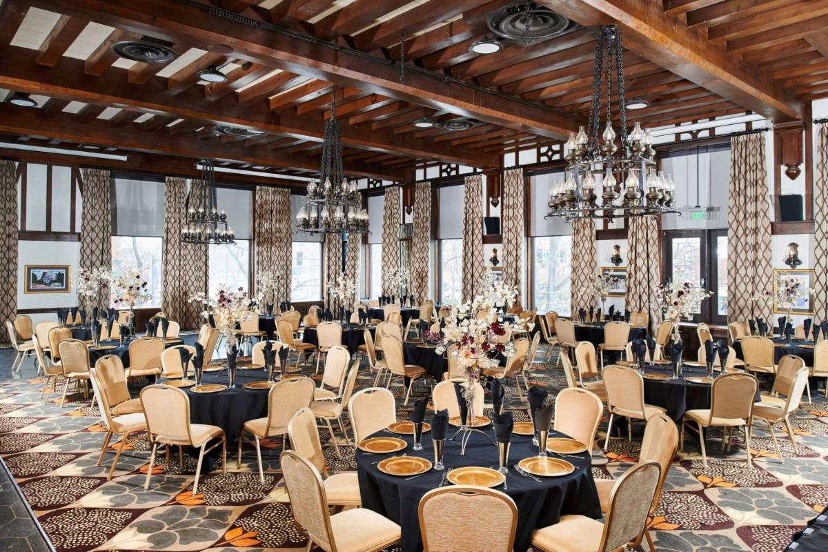 Hotel Alex Johnson Rapid City, Curio Collection by Hilton - Housity