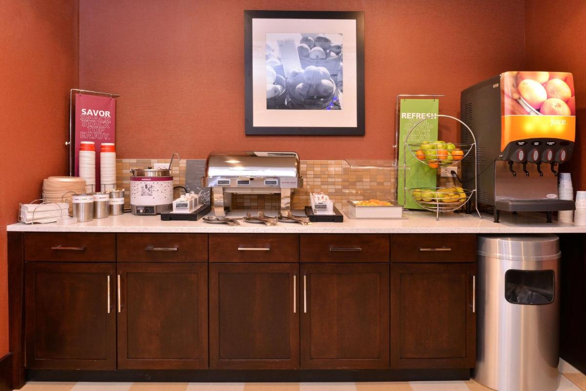 Hampton Inn Potsdam - Housity