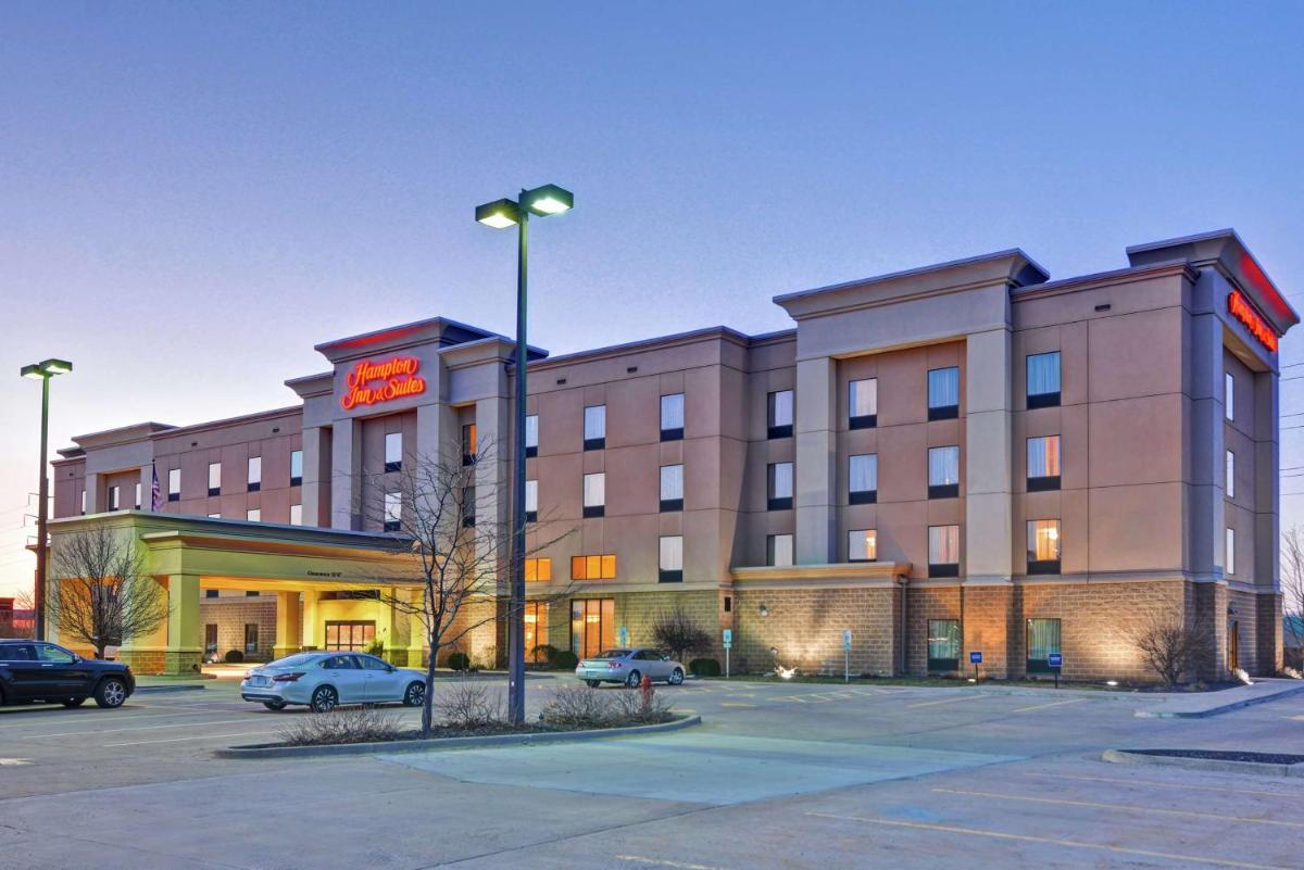 Hampton Inn and Suites Peoria at Grand Prairie - Housity