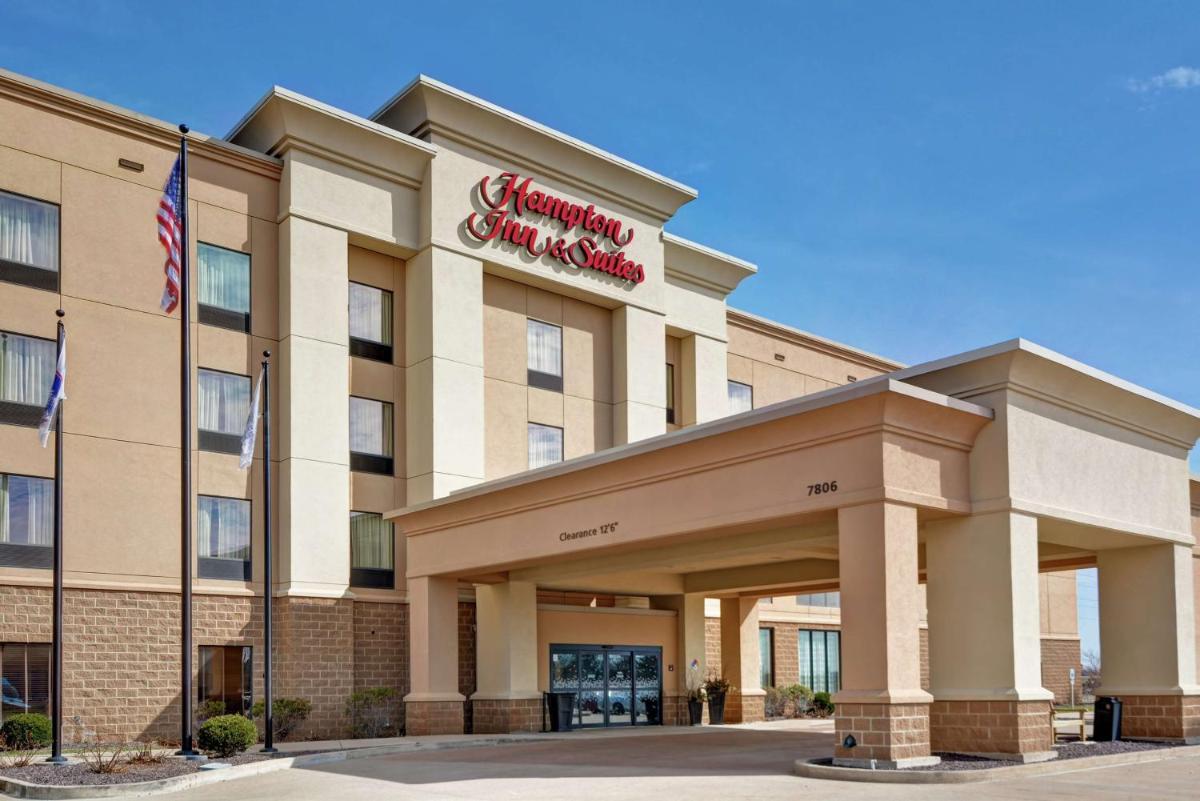 Hampton Inn and Suites Peoria at Grand Prairie - Housity