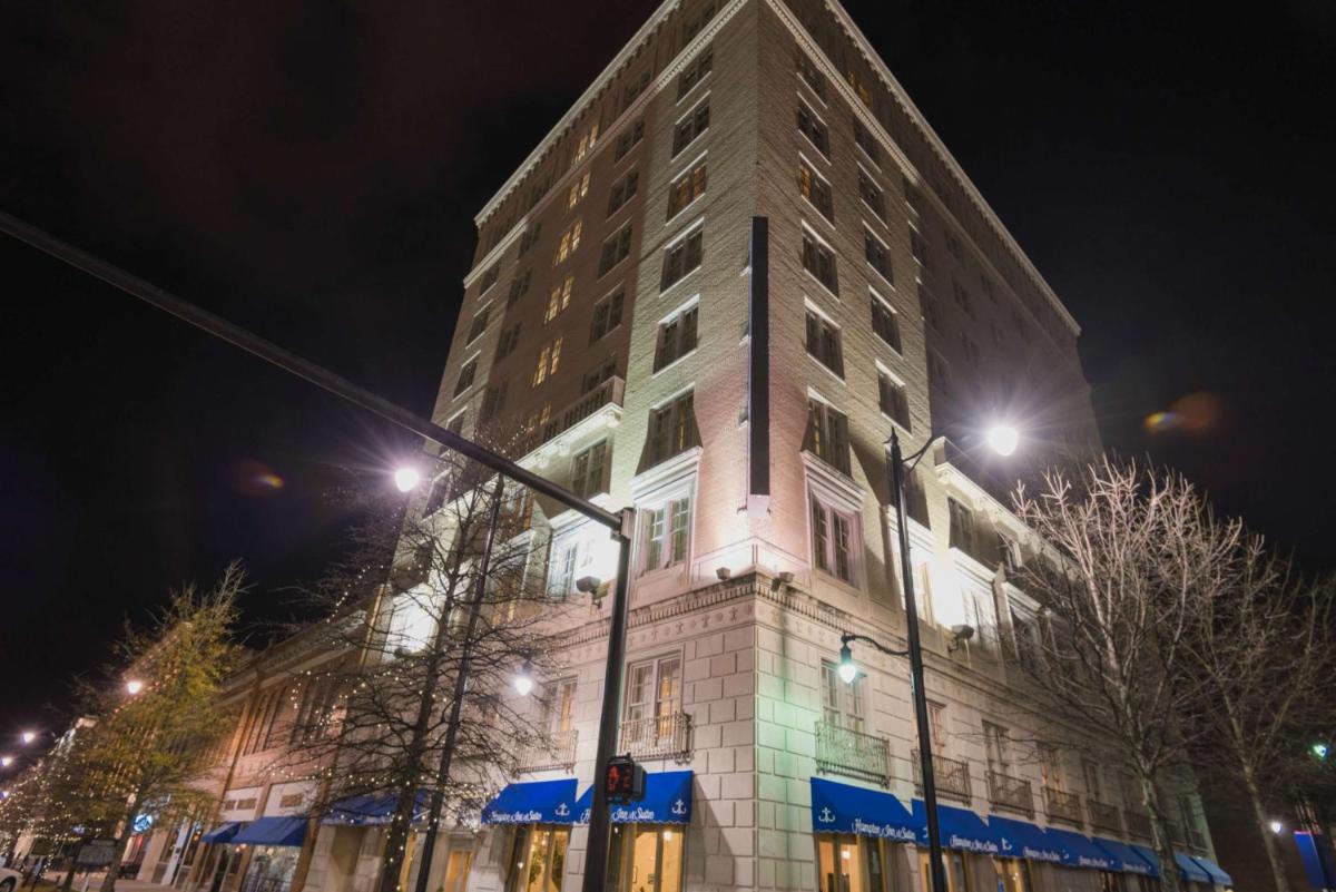 Hampton Inn & Suites Montgomery-Downtown - Housity