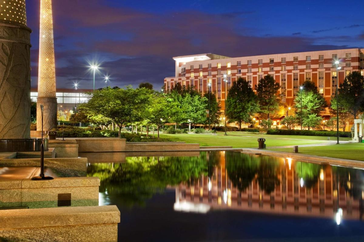 Embassy Suites by Hilton Atlanta at Centennial Olympic Park - Housity