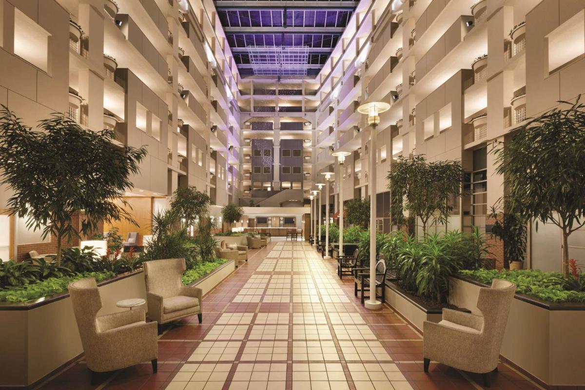 Embassy Suites by Hilton Atlanta at Centennial Olympic Park - Housity