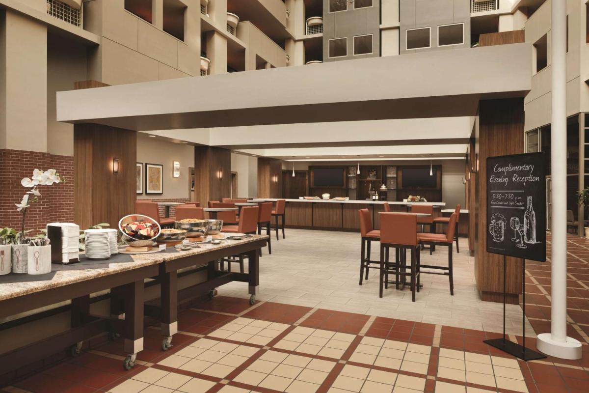 Embassy Suites by Hilton Atlanta at Centennial Olympic Park - Housity