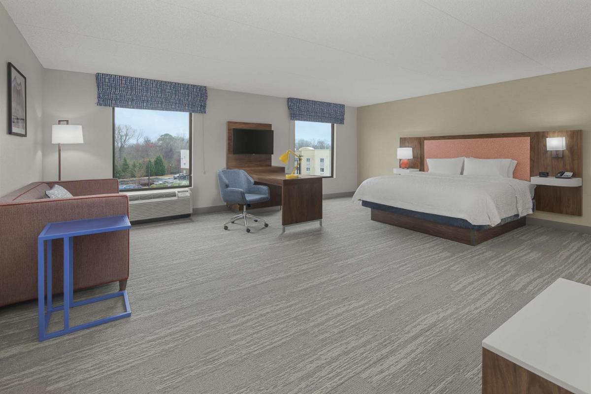 Hampton Inn & Suites Macon I-75 North - Housity