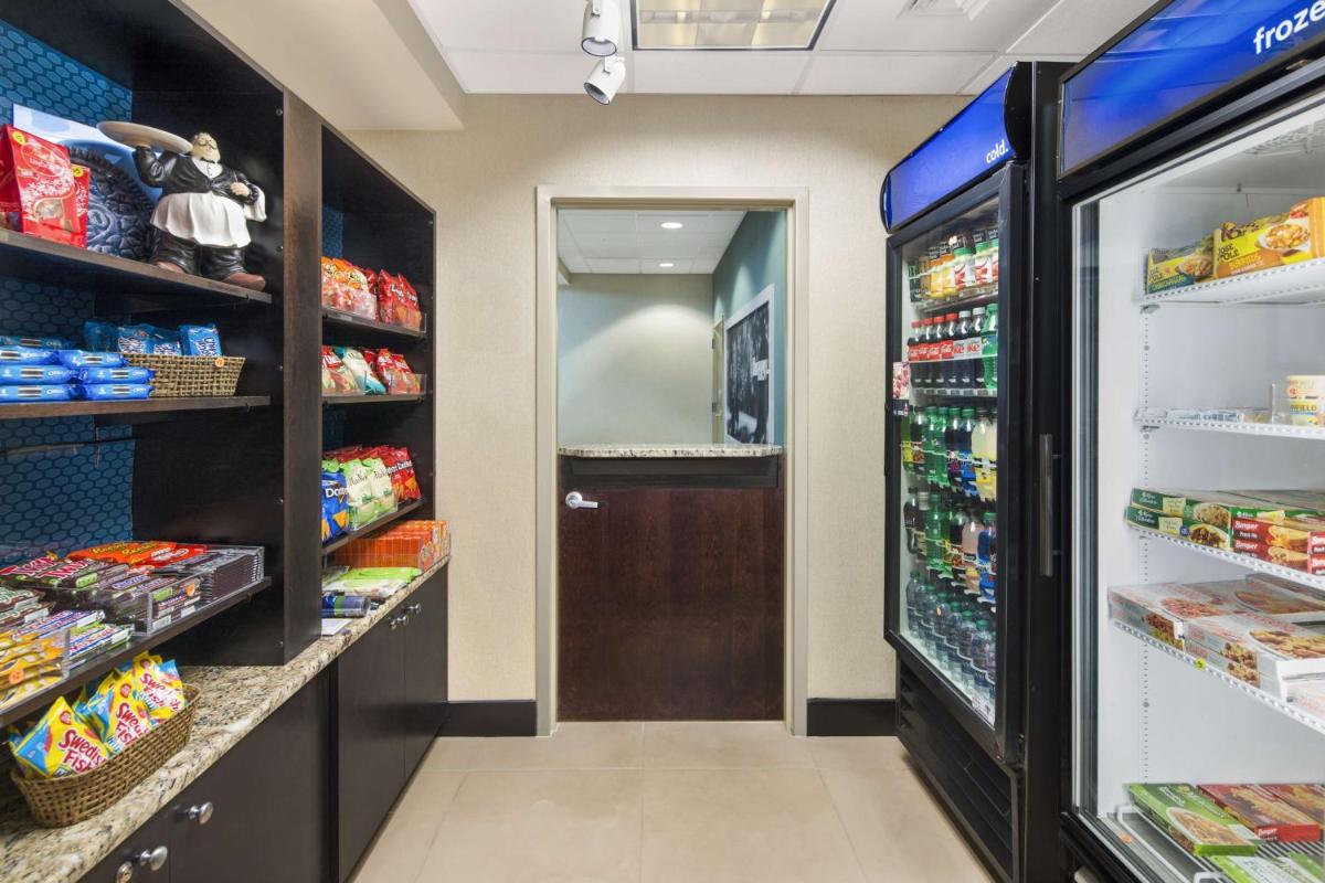 Hampton Inn Columbia I-20-Clemson Road - Housity