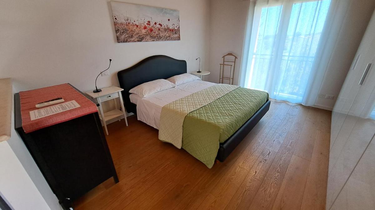 Papaveri Del Conero Affittacamere - Housity