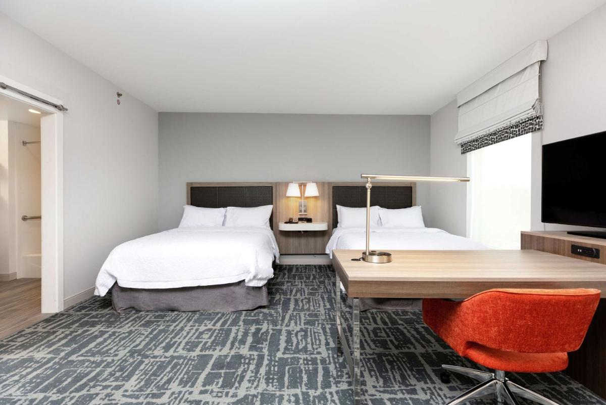 Hampton Inn Acworth - Housity