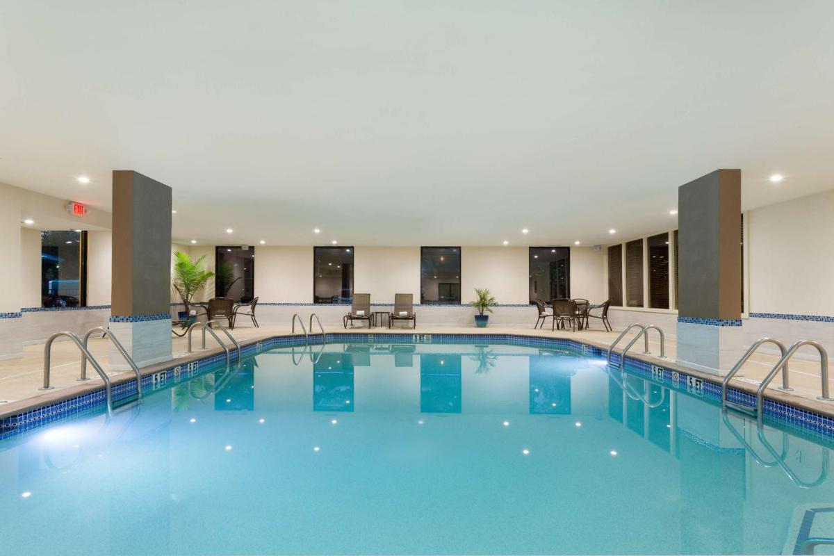 Hampton Inn Norcross - Housity