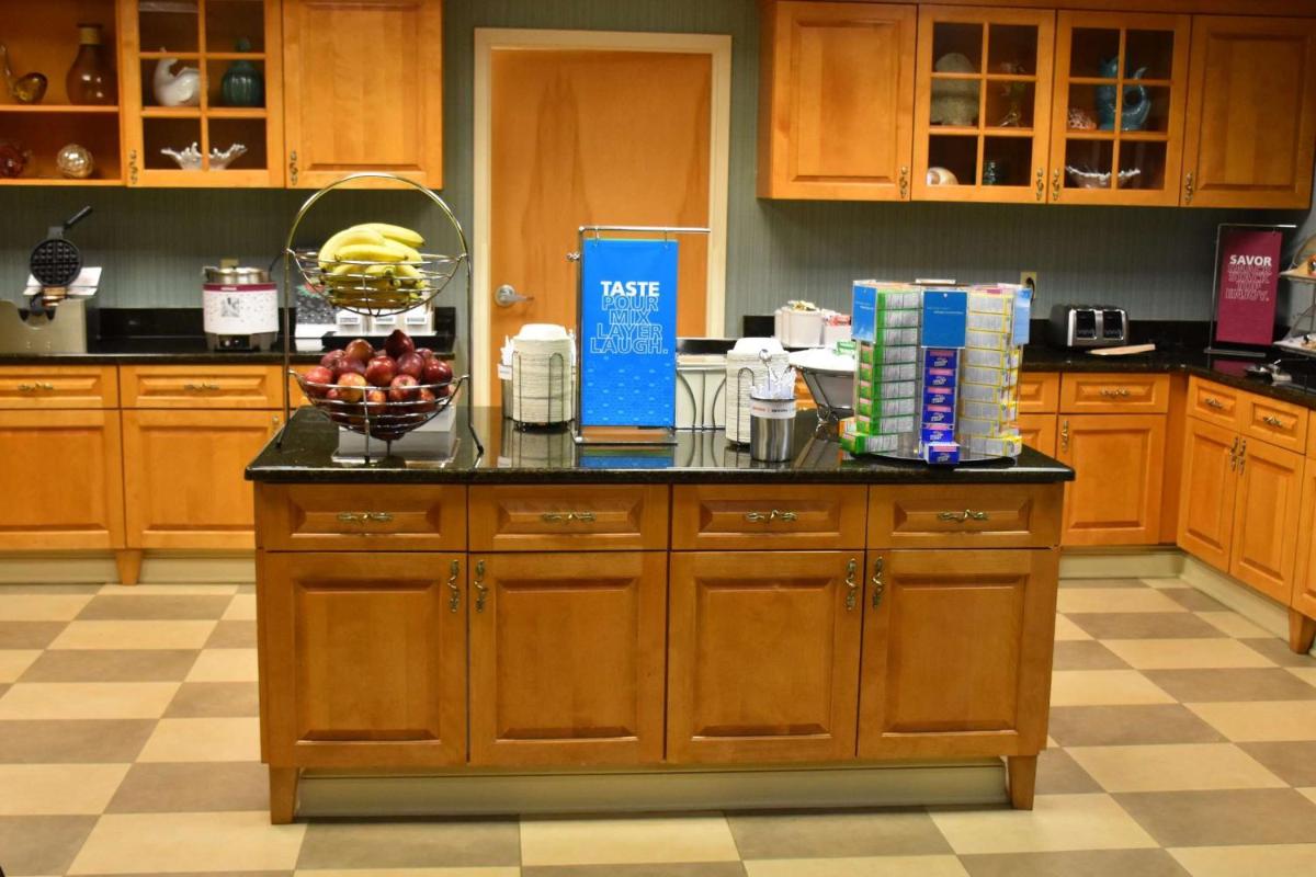 Hampton Inn & Suites Chincoteague-Waterfront, Va - Housity