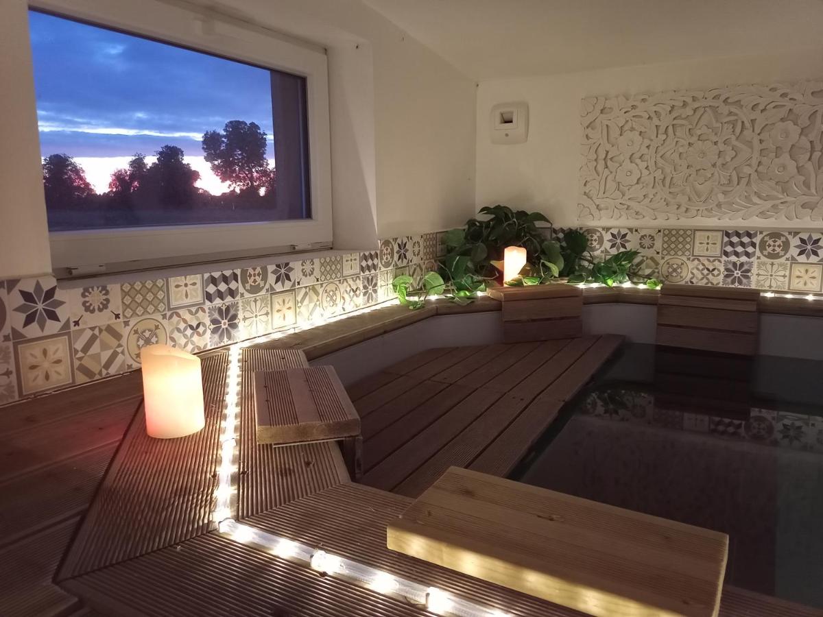Suitetrails - Studio de charme avec piscine de relaxation