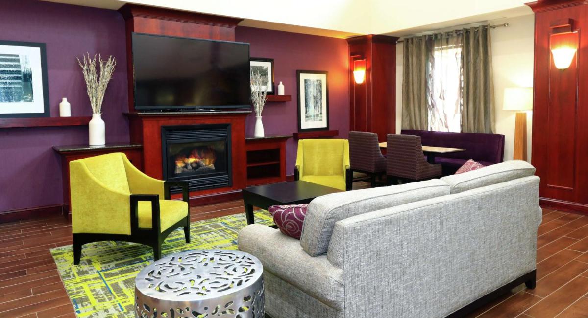 Hampton Inn and Suites of Lamar - Housity