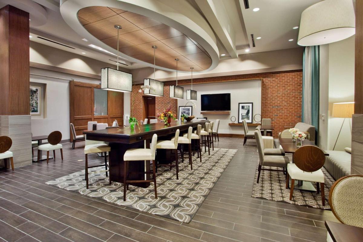 Hampton Inn & Suites Chapel Hill/Carrboro - Housity