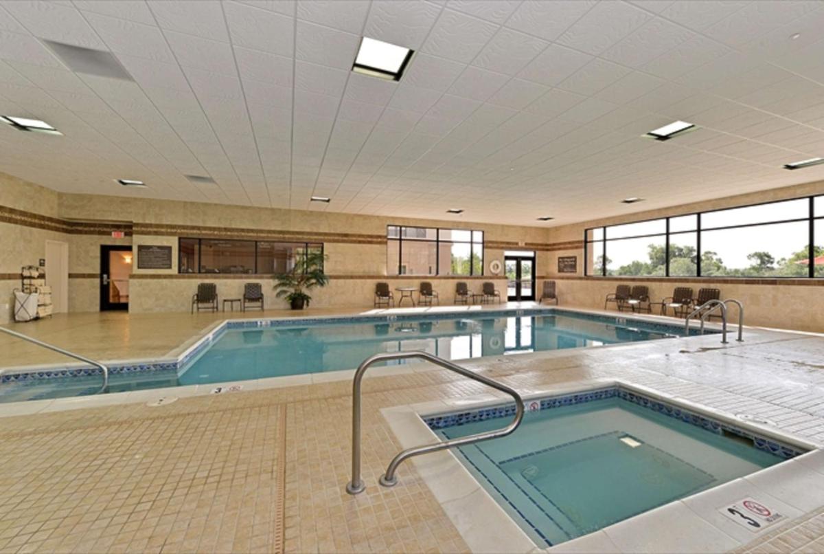 Hampton Inn & Suites Buffalo - Housity
