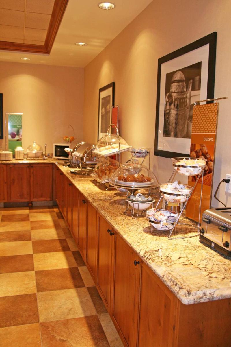 Hampton Inn & Suites Buffalo - Housity
