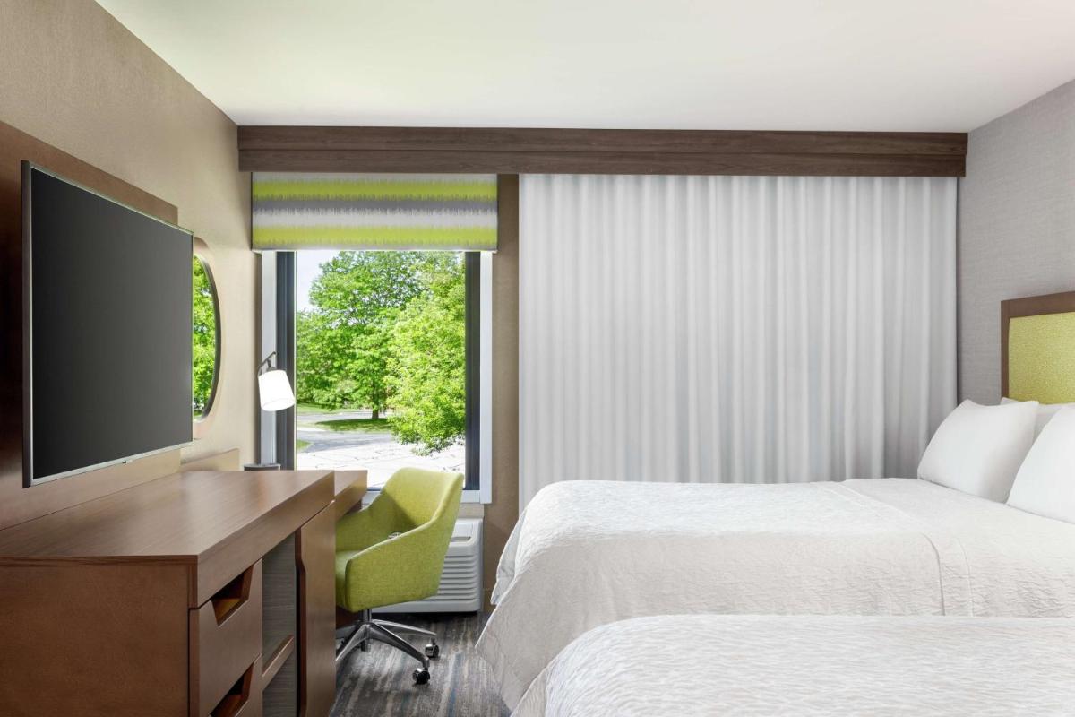 Hampton Inn Milwaukee Brookfield - Housity