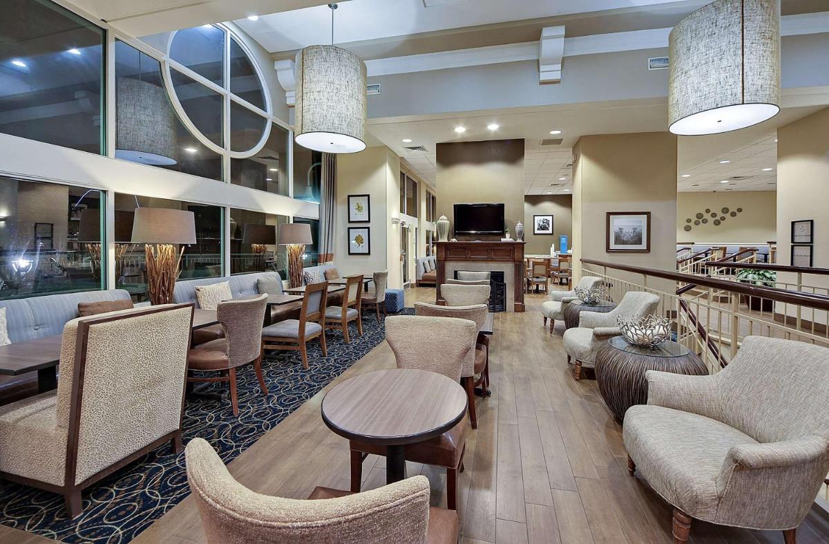 Hampton Inn Myrtle Beach Broadway at the Beach - Housity