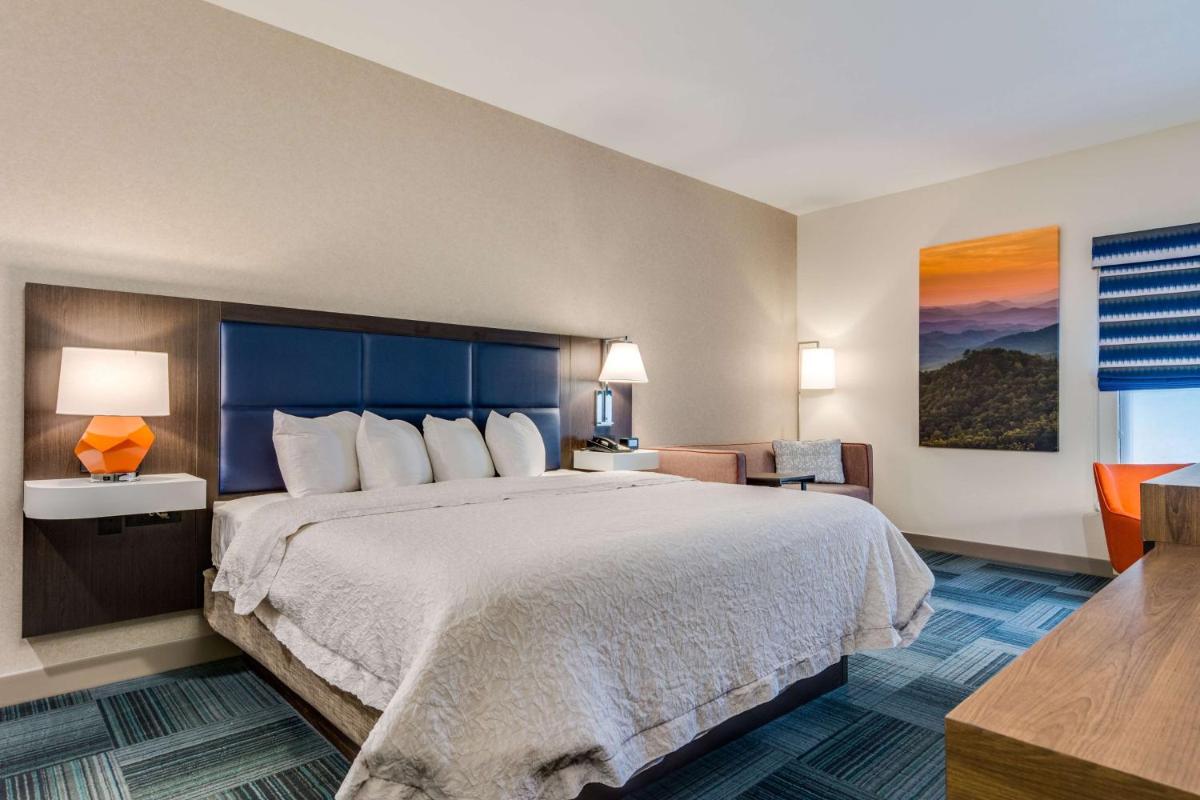 Hampton Inn Johnson City - Housity
