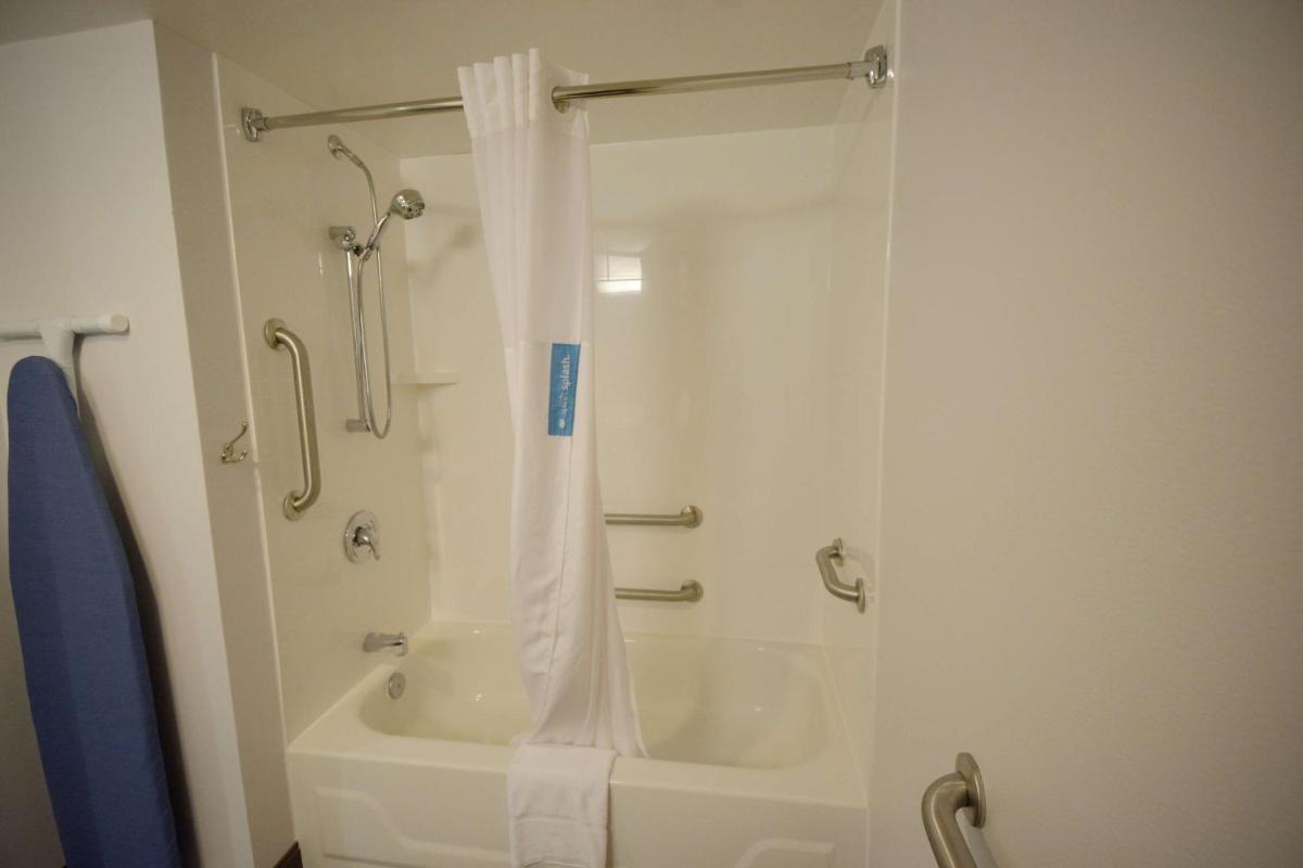 Hampton Inn Salem East - Electric Road - Housity