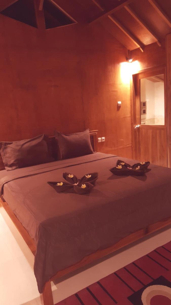 Pondok Indah Bungalows Tetebatu - Housity
