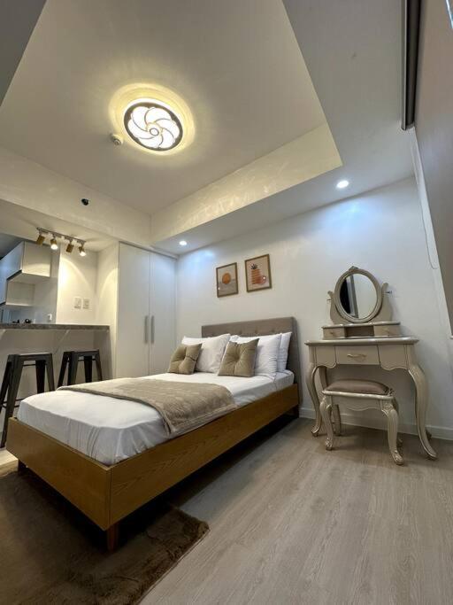 Adjacent studio (023) - Housity