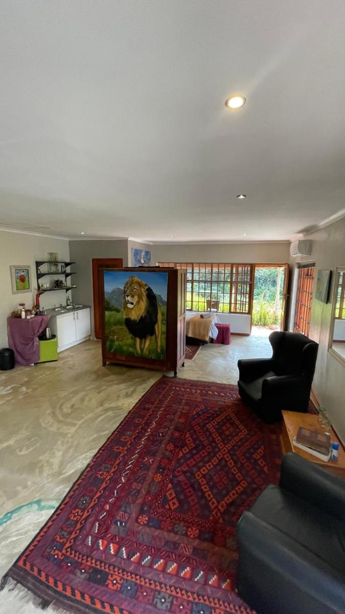 Hidden Gem Art Guesthouse , one of a kind - Housity