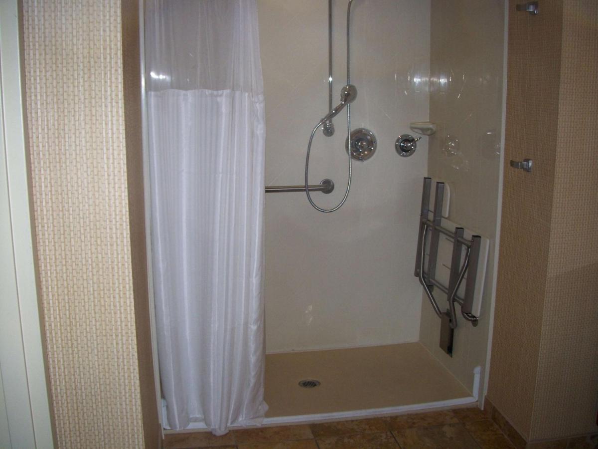 Homewood Suites by Hilton Decatur-Forsyth - Housity