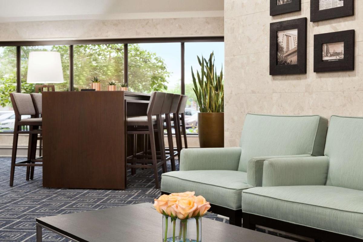 DoubleTree by Hilton Minneapolis Park Place - Housity