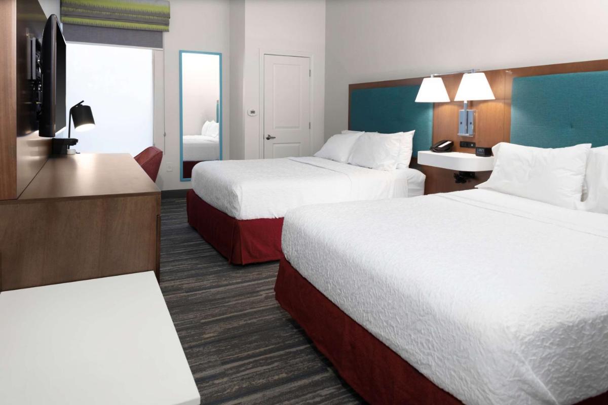 Hampton Inn by Hilton Concord/Bow - Housity