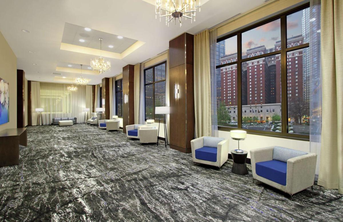 Embassy Suites Pittsburgh-Downtown - Housity