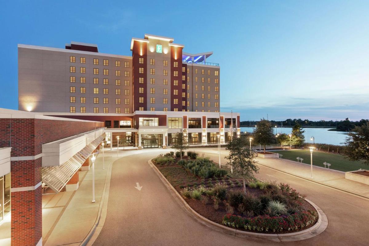 Embassy Suites By Hilton Wilmington Riverfront - Housity