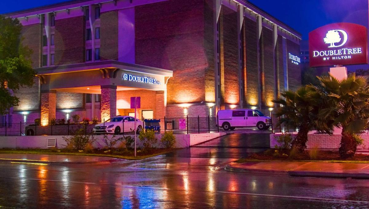 DoubleTree by Hilton Montgomery Downtown - Housity