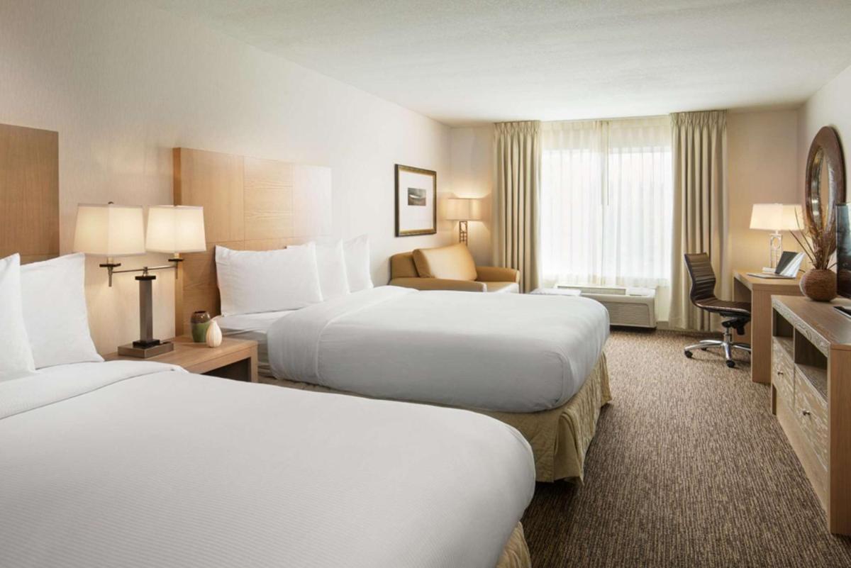DoubleTree by Hilton Vancouver - Housity