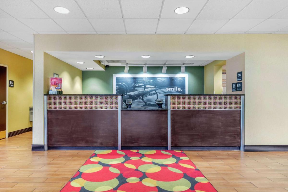Hampton Inn Brookhaven - Housity