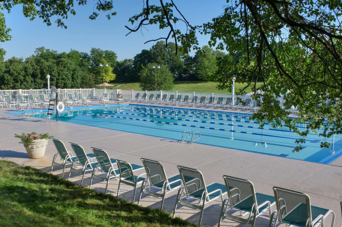 DoubleTree by Hilton Hotel St. Louis - Chesterfield - Housity