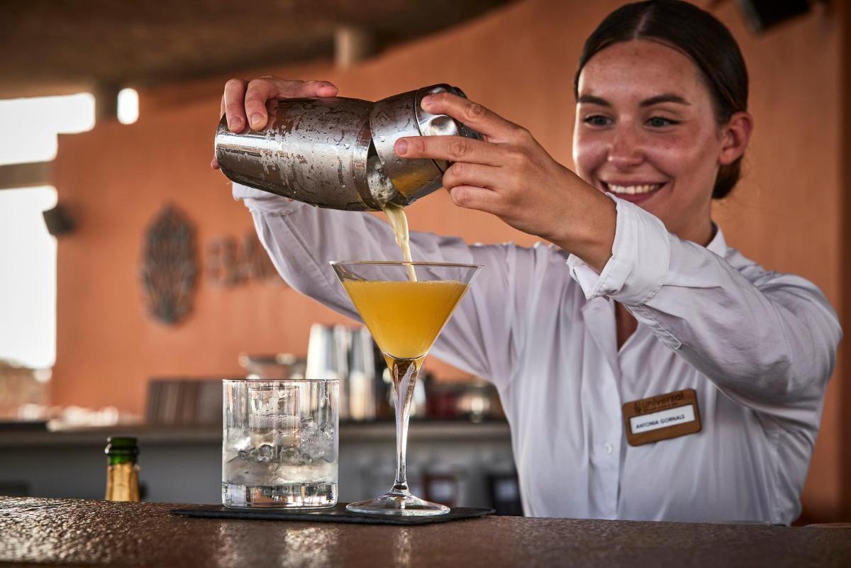 Bebidas en Universal Grand León & Spa