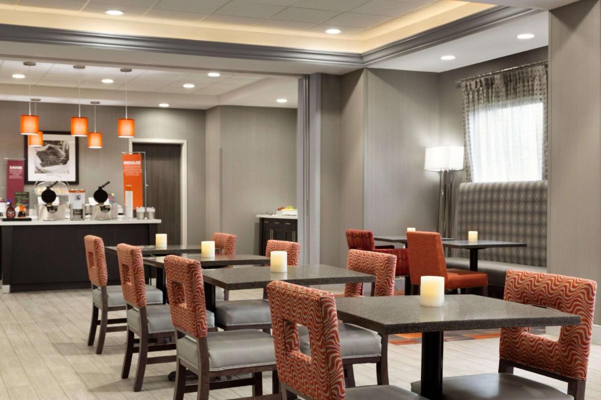 Hampton Inn By Hilton North Olmsted Cleveland Airport - Housity