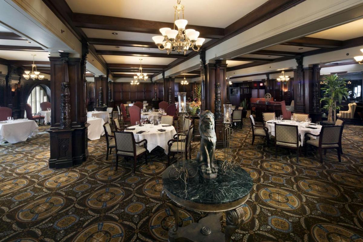 The Seelbach Hilton Louisville - Housity
