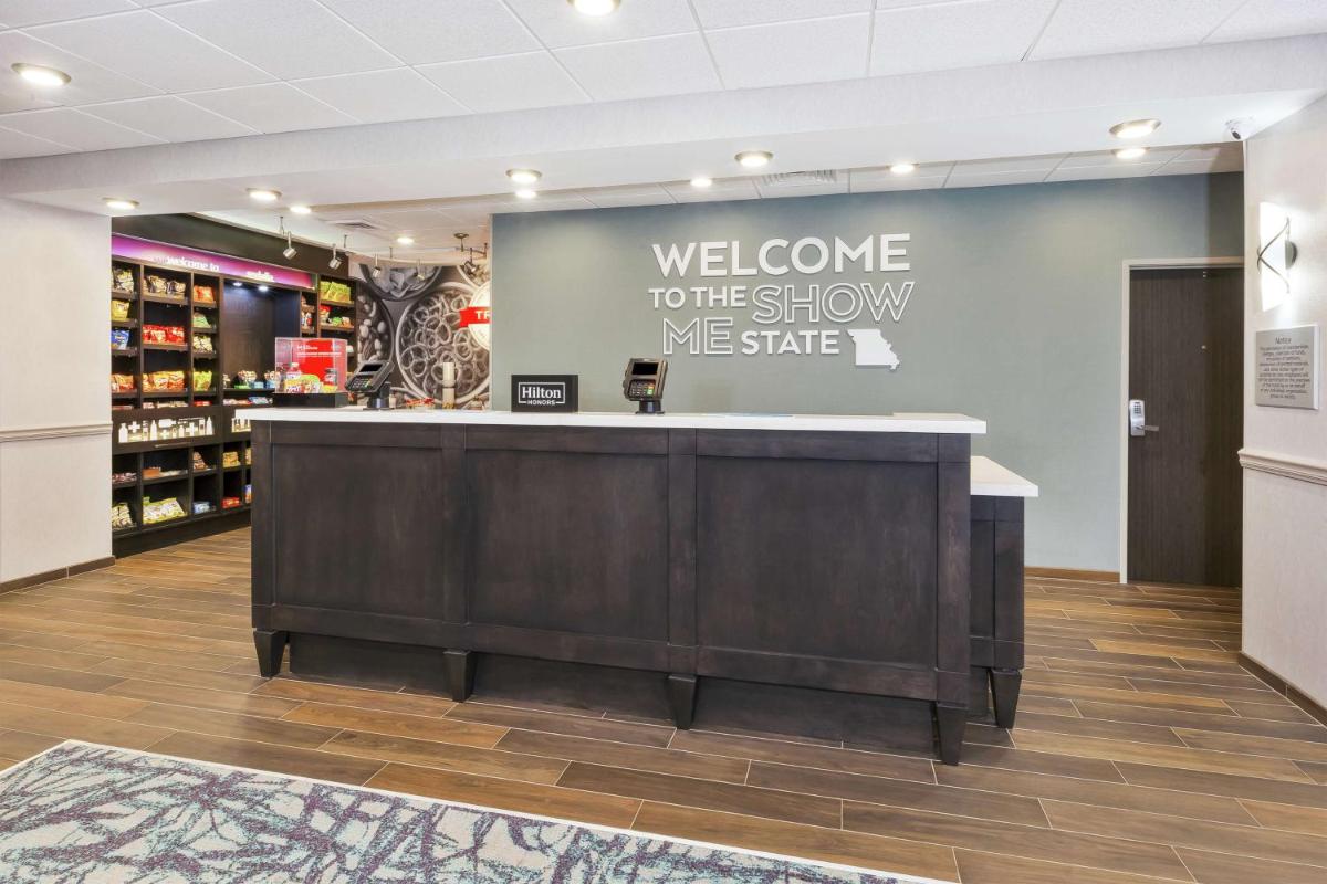 Hampton Inn Sedalia - Housity