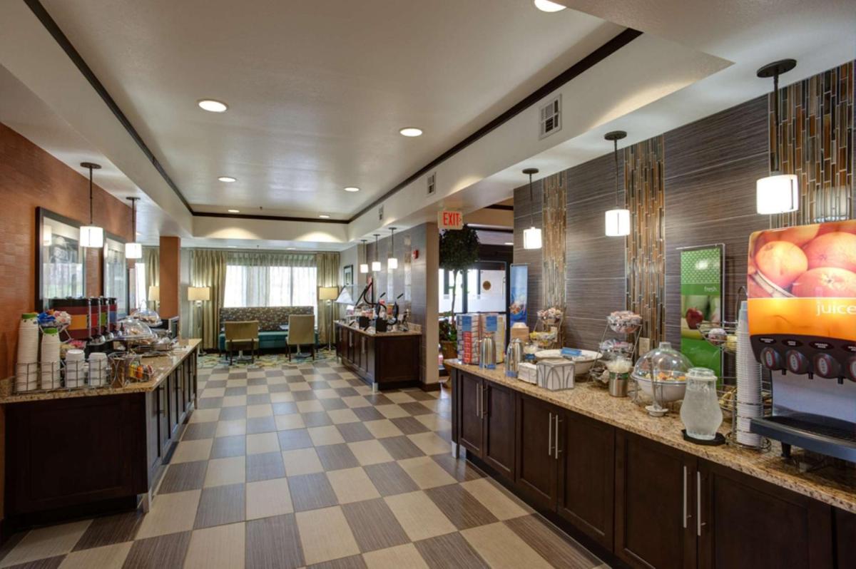 Hampton Inn Tulsa Sand Springs - Housity