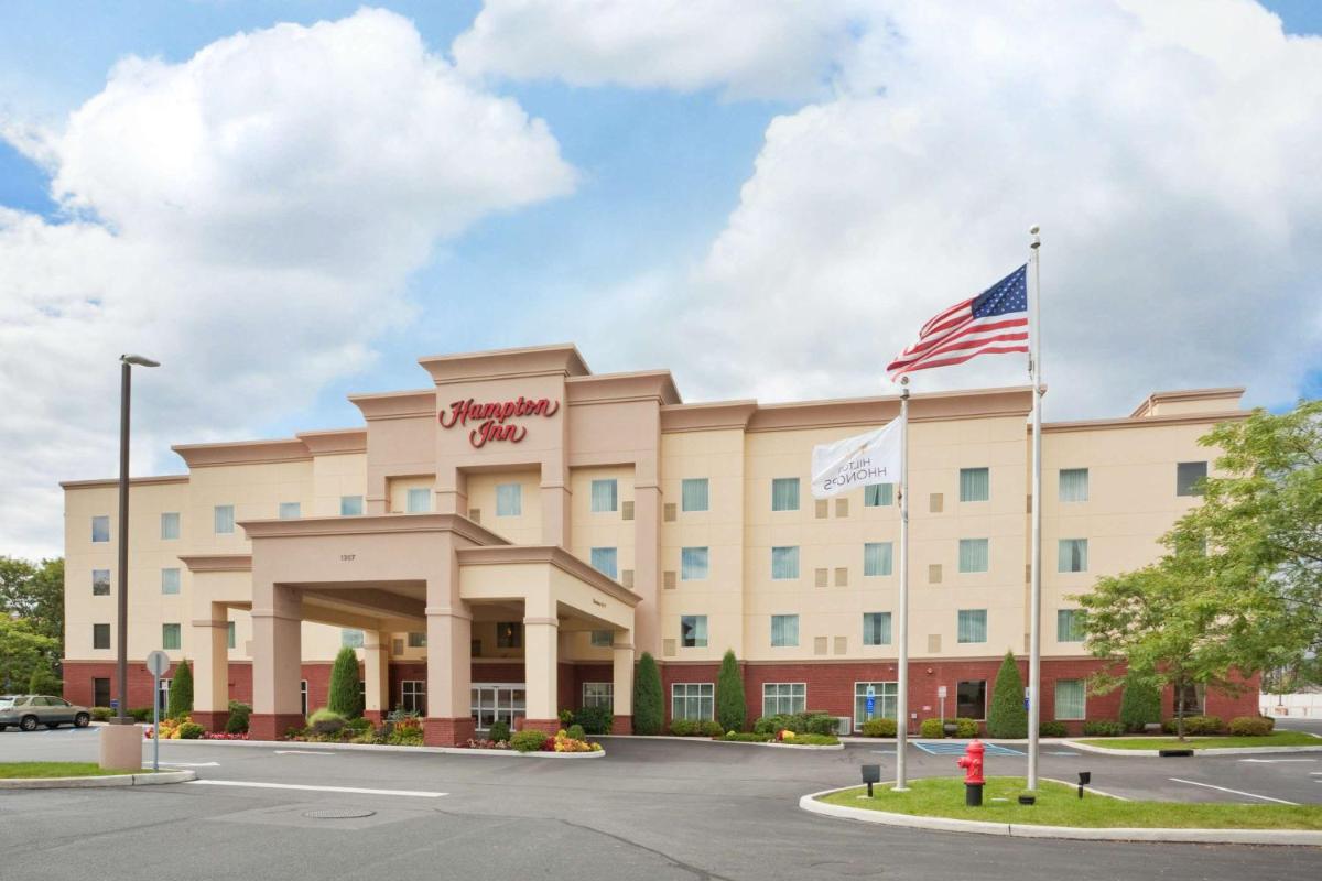 Suitetrails - Hampton Inn Kingston