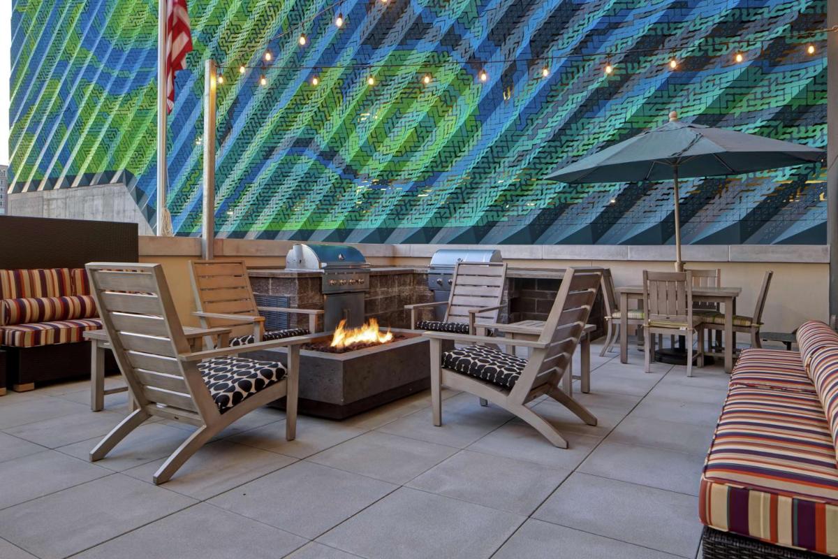 Home2 Suites By Hilton Charlotte Uptown - Housity