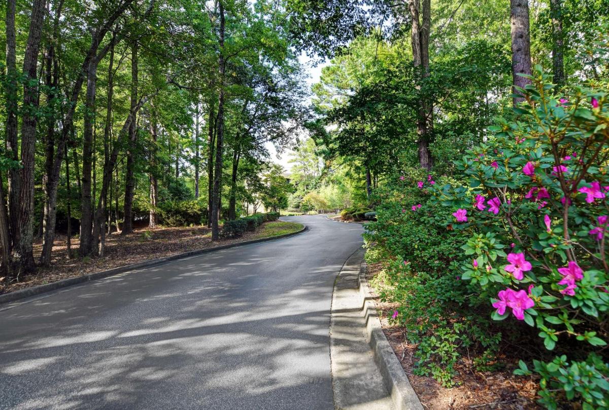 Hilton Peachtree City Atlanta Hotel & Conference Center - Housity