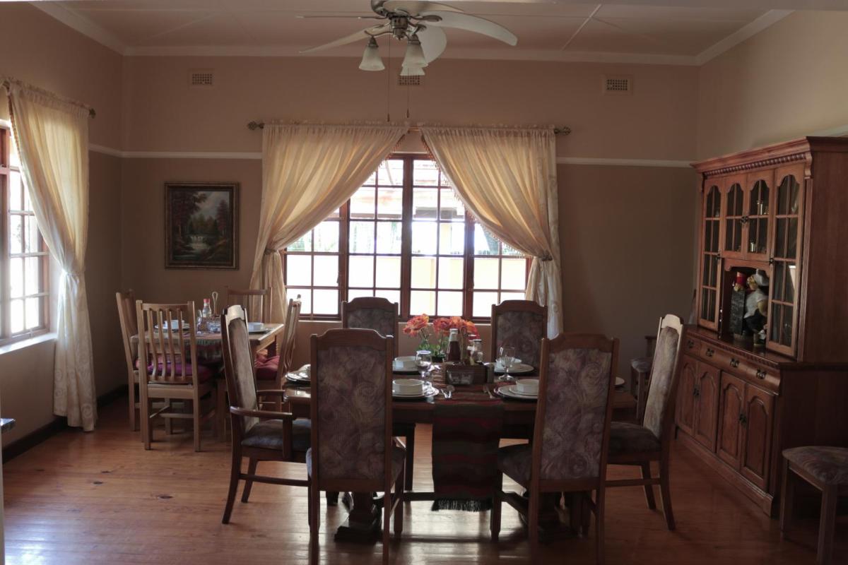 Rose Petals Guest House - Housity