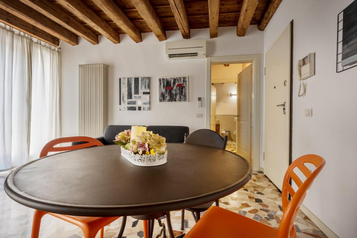 Lovely apartment In Vicenza - Housity