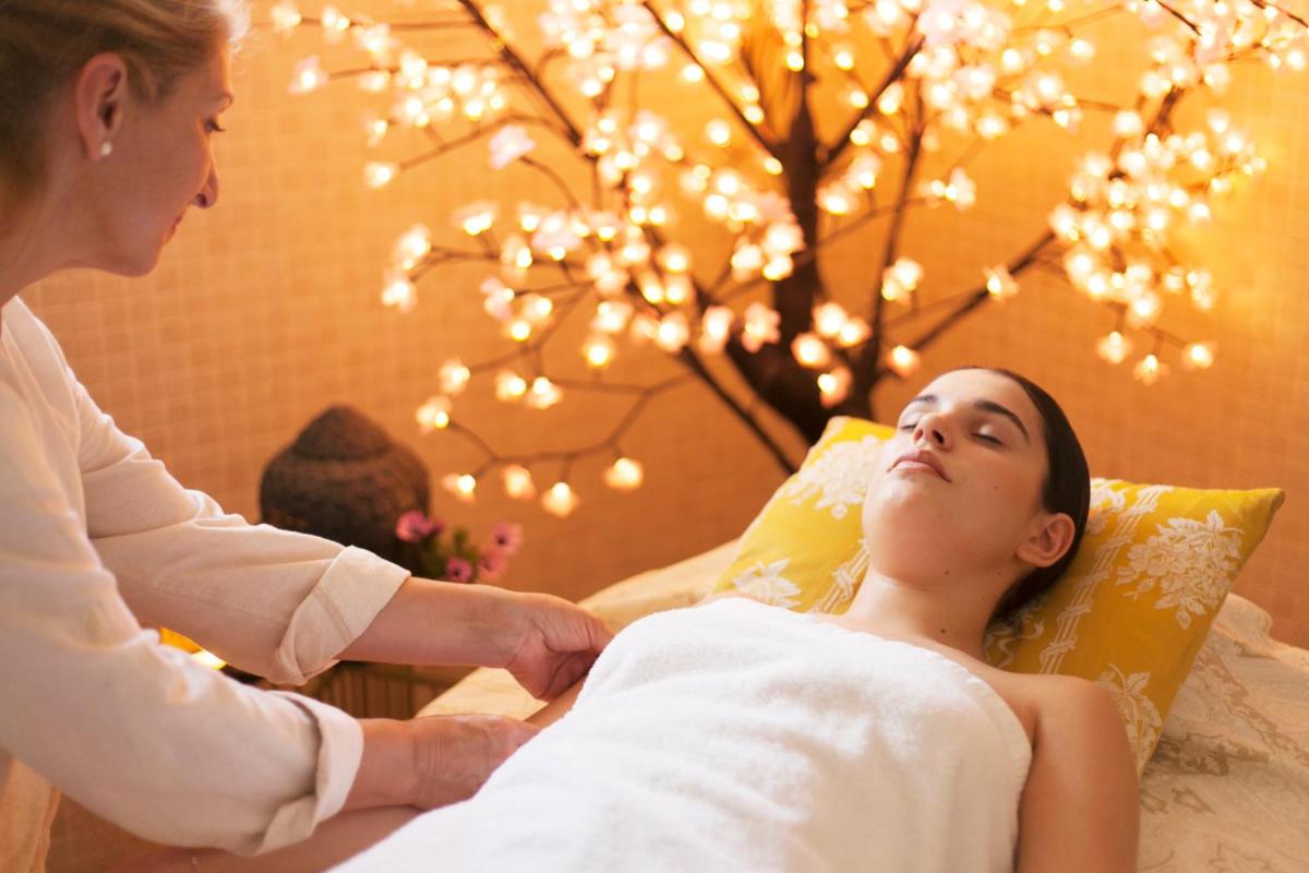 Clientes alojados en Augusta Eco Wellness Resort 4 Superior